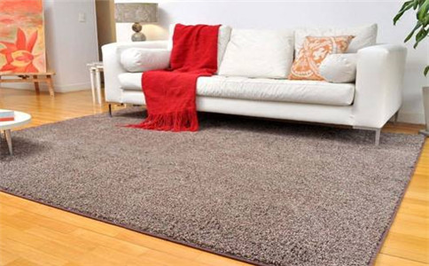 如何解决地毯起鼓和起皱的问题