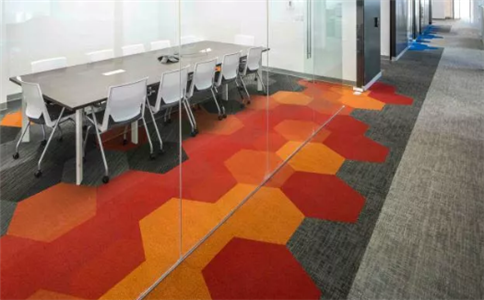 方块地毯铺设条件和技术要点