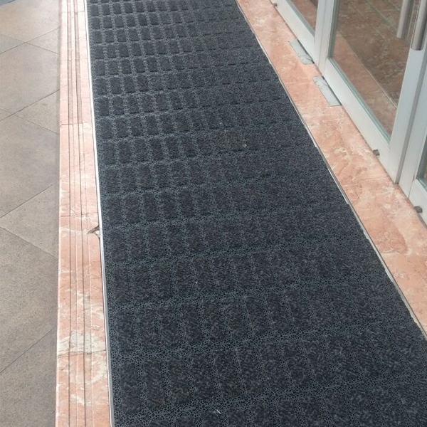 成都地垫的清理