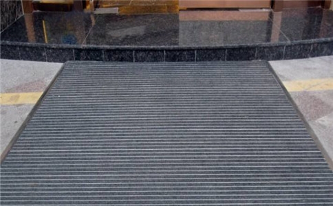 常见的除尘地毯的材质有哪些