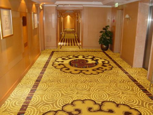 什么类型的地毯适合在酒店使用