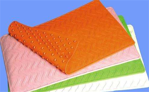 成都地垫厂家讲解橡胶地垫发霉如何进行清除