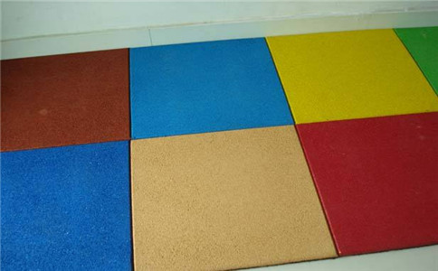 挑选卫生间防滑地垫都有哪些技巧