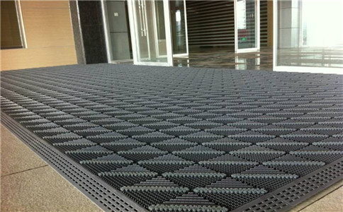 挑选三合一地垫时如何辨别其质量好坏